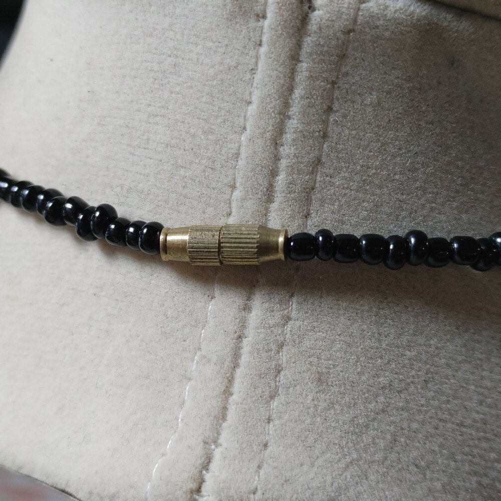 Brown Tan Horn Pendant Necklace Vintage Seed Beaded Strand Barrel Clasp Resin - Picture 15 of 16